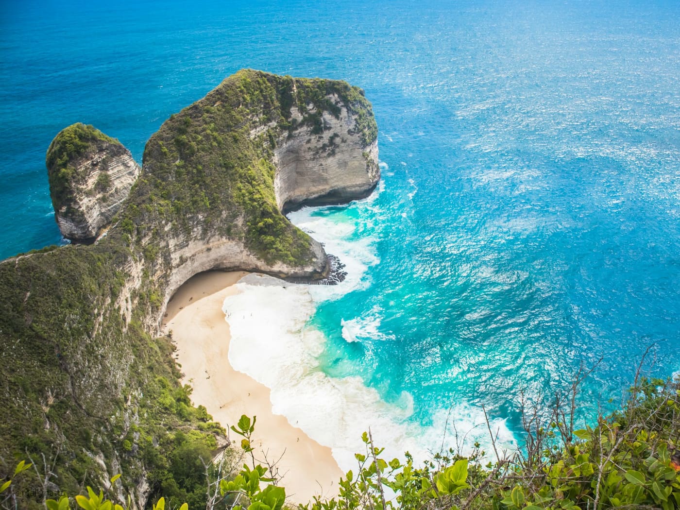 Kelingking Beach seen from the clifftop